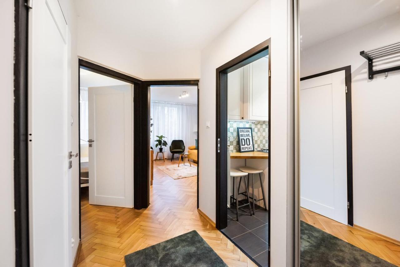 Metro Swietokrzyska Boho Aesthetic Apartment Βαρσοβία Εξωτερικό φωτογραφία