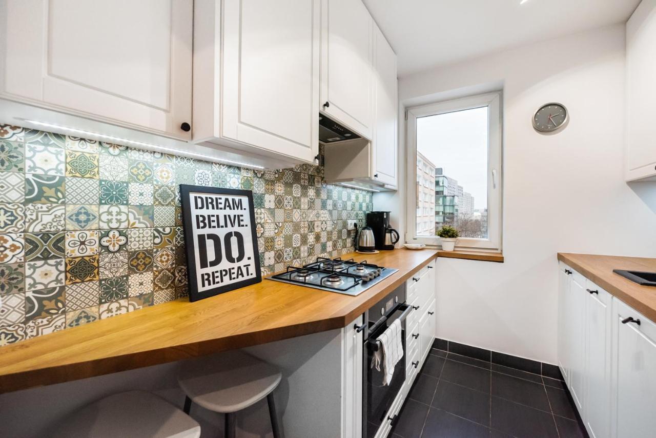Metro Swietokrzyska Boho Aesthetic Apartment Βαρσοβία Εξωτερικό φωτογραφία